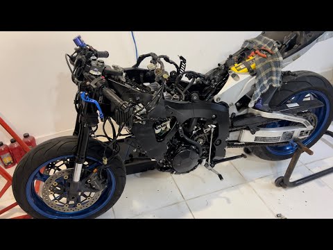 Leia mais sobre o artigo CBR 600 RR – MAIS PROBLEMAS NO MEIO DO CAMINHO, MAS TÁ INDO | REBUILDING PT 5