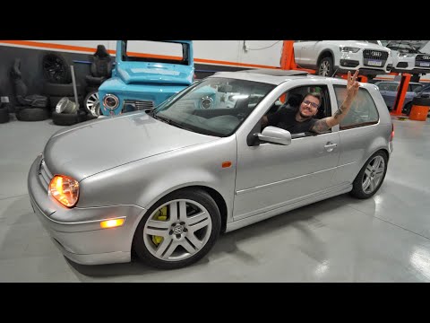 Leia mais sobre o artigo TIRANDO O GTI MK4 da LOJA *borrachão na frente do ex dono *